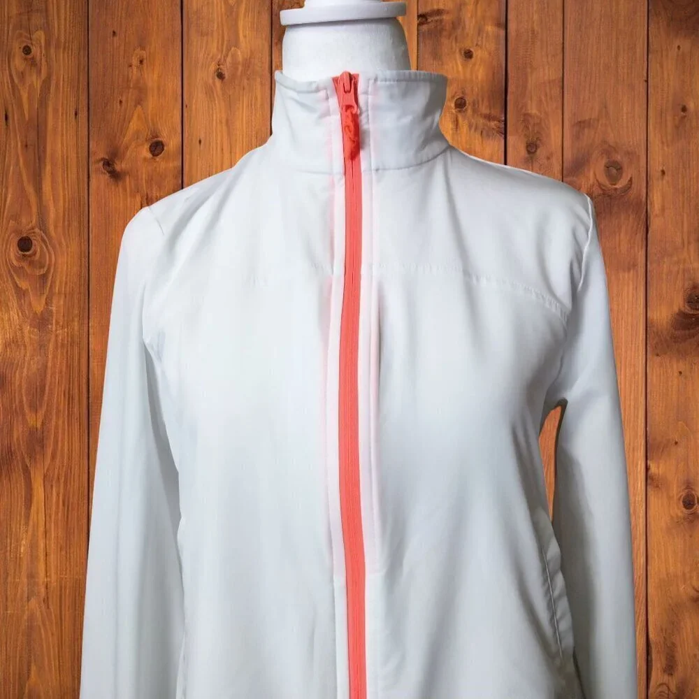 T By Talbots Size P White Zip Up Activewear Jacket Pockets Thumbholes Casual